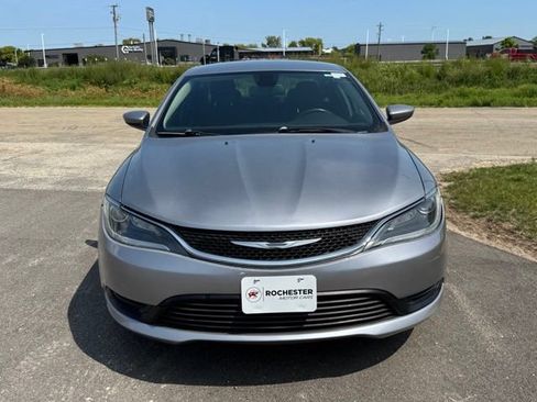 Used 2017 Chrysler 200 LX FWD image 31