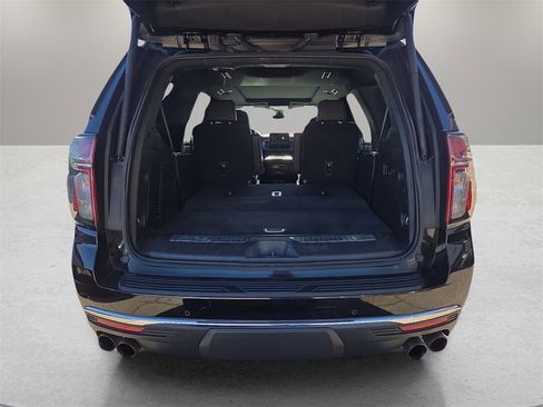 Used 2021 Chevrolet Tahoe Premier w/ Premium Package image 12