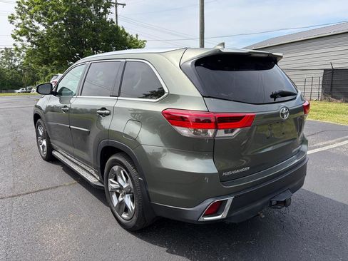 Used 2019 Toyota Highlander Limited Platinum AWD/4WD image 5