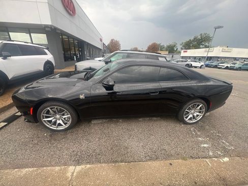 Used 2026 Dodge Charger Scat Pack AWD/4WD image 4