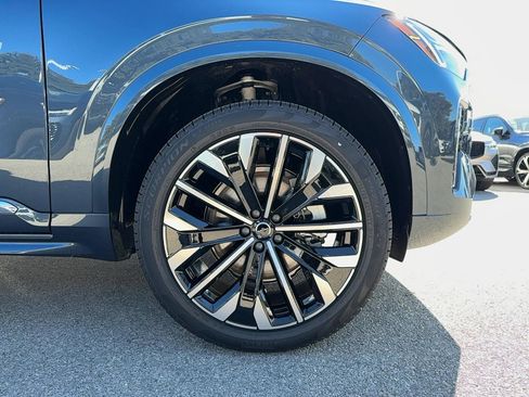 New 2026 Volvo XC90 B6 Ultra w/ Protection Package image 9