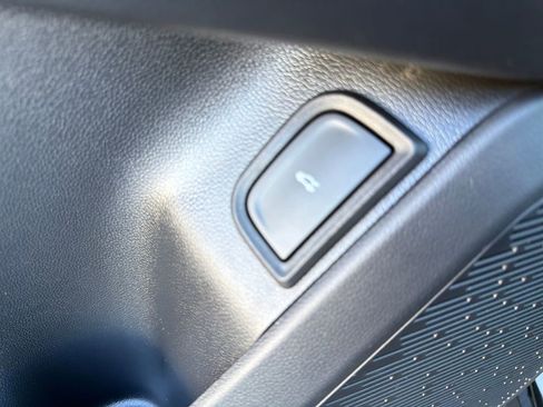 New 2026 Chevrolet Equinox ACTIV w/ Convenience Package III image 32