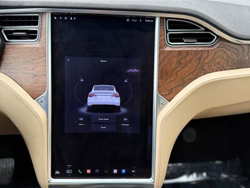 Used 2017 Tesla Model X 100D image 22