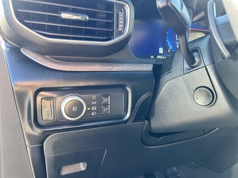 Used 2021 Ford Explorer Platinum AWD/4WD image 19
