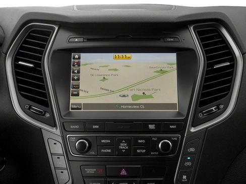 Used 2018 Hyundai Santa Fe SE w/ Winter Weather Package AWD/4WD image 20