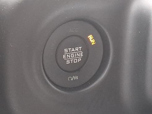 Certified 2023 Jeep Wrangler Unlimited Sport image 25