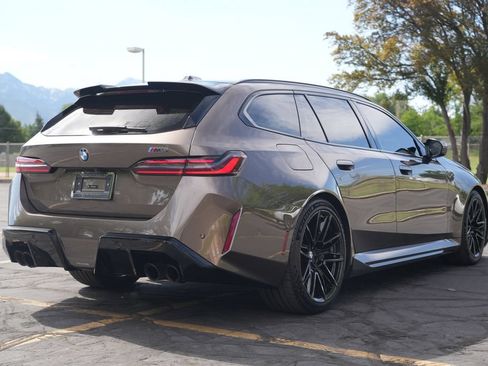 Used 2026 BMW M5 Touring AWD/4WD image 5