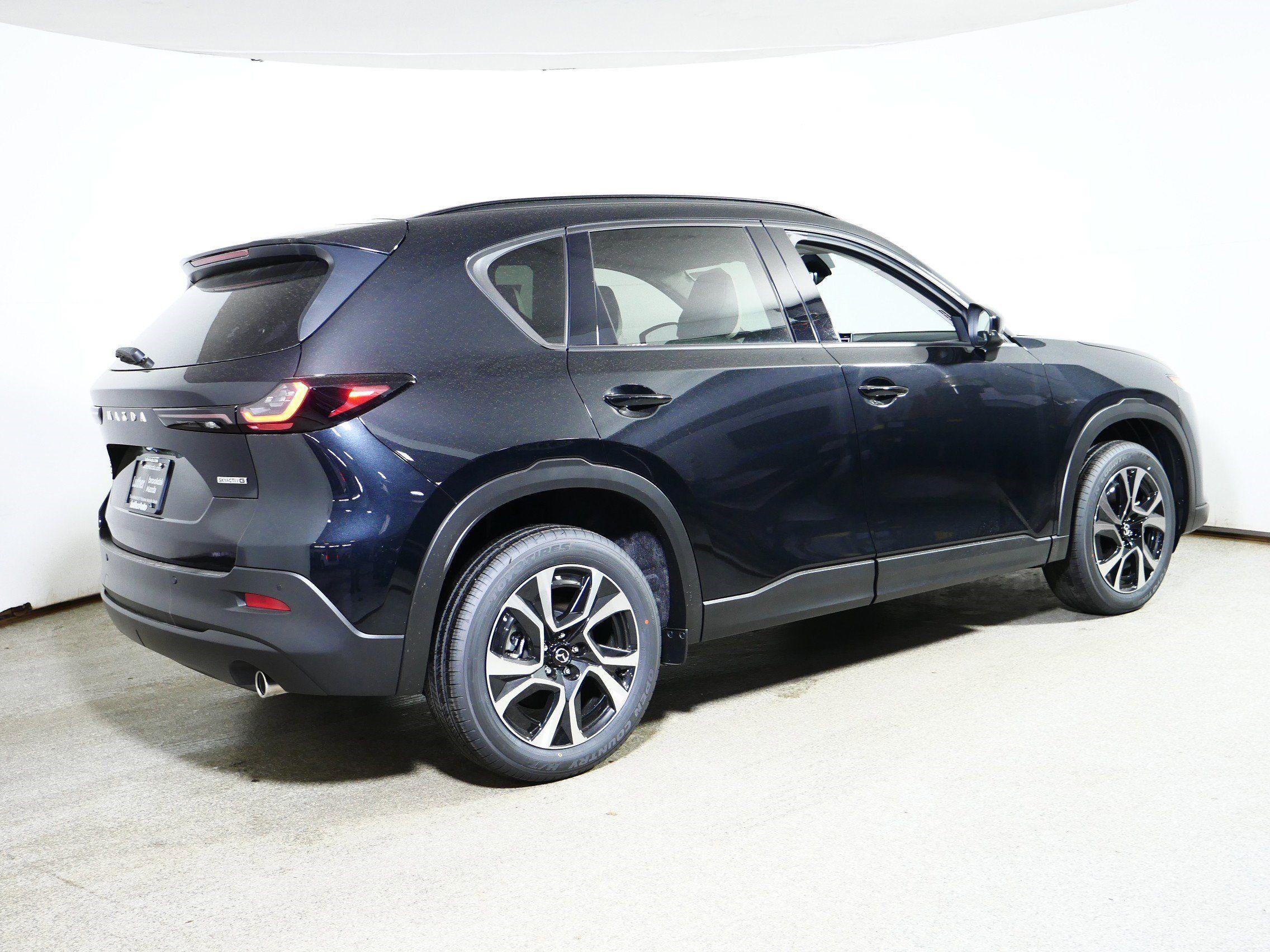 New 2026 MAZDA CX-5 Preferred AWD/4WD image 2