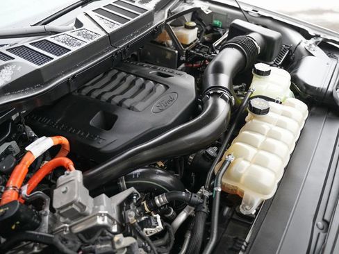 Used 2021 Ford F150 Lariat w/ Max Trailer Tow Package image 52