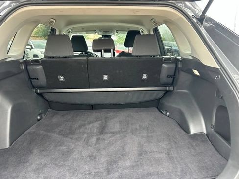 Used 2025 Toyota RAV4 XLE FWD image 8