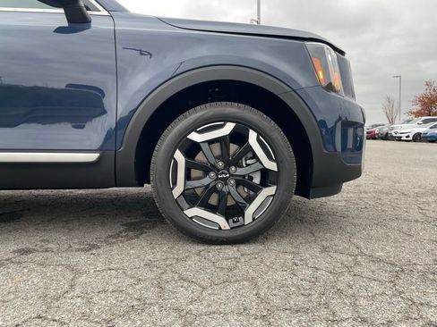 New 2025 Kia Telluride S image 34