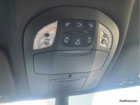 Used 2026 Chrysler Pacifica Select FWD image 48