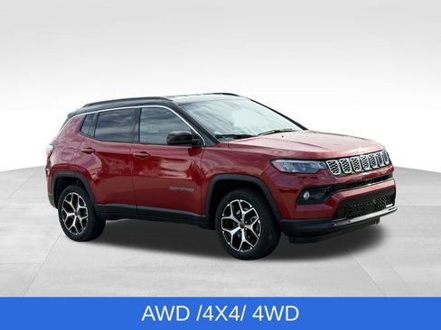 Used 2025 Jeep Compass Limited AWD/4WD image 12