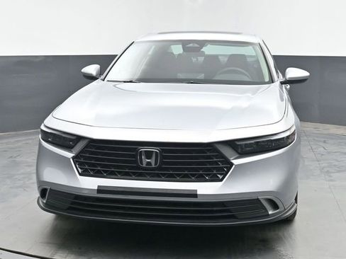Used 2024 Honda Accord EX image 3