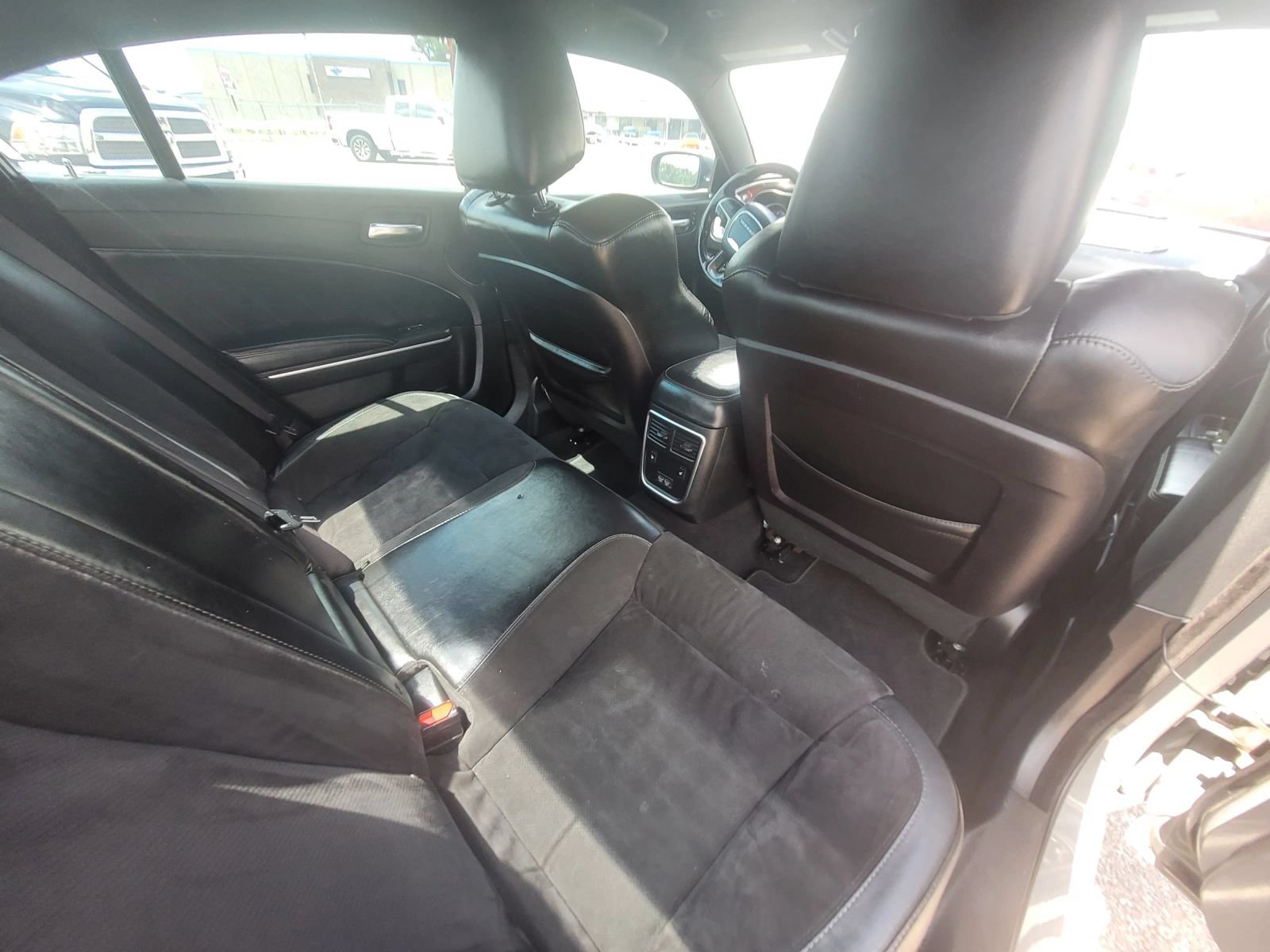 Used 2019 Dodge Charger Scat Pack w/ Dynamics Package RWD image 9