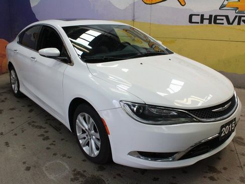 Used 2015 Chrysler 200 C w/ Sun/Sound Group image 4