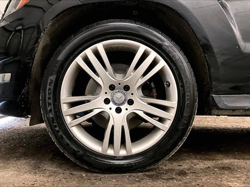 Used 2015 Mercedes-Benz GLK 350 4MATIC image 9