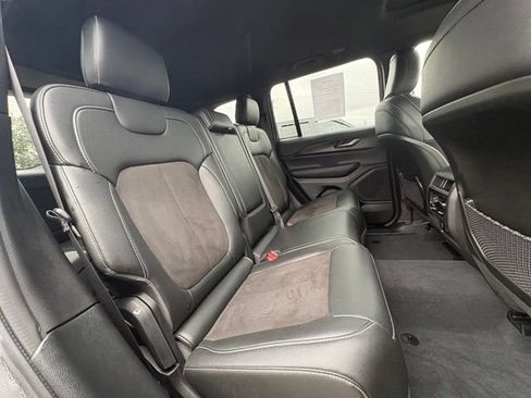 Used 2023 Jeep Grand Cherokee Altitude AWD/4WD image 28