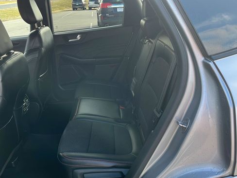 Used 2024 Ford Escape ST-Line image 25