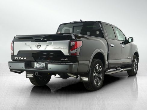 Used 2022 Nissan Titan Platinum Reserve w/ Moonroof Package image 5
