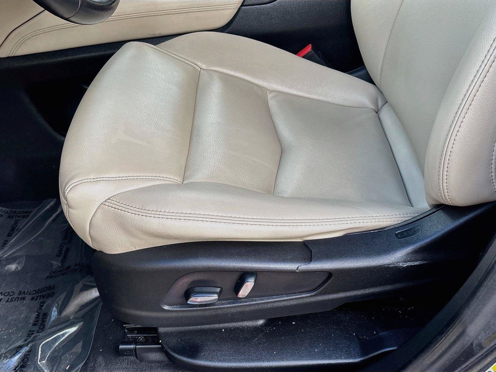 Used 2017 Cadillac XT5 FWD image 19