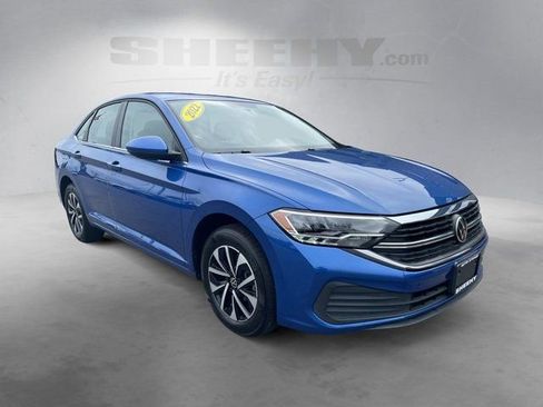 Used 2022 Volkswagen Jetta S FWD image 2