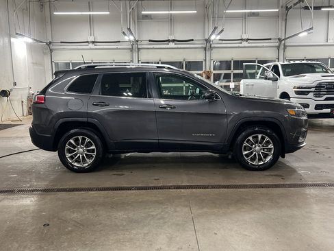 Used 2020 Jeep Cherokee Latitude Plus w/ Cold Weather Group image 4