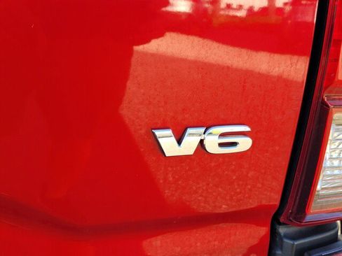 Certified 2021 Toyota Tacoma SR5 image 27