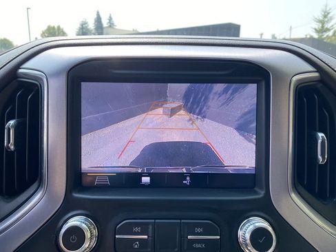 Used 2019 GMC Sierra 1500 SLT w/ SLT Premium Plus Package AWD/4WD image 24