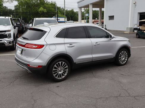 Used 2018 Lincoln MKC Reserve FWD image 10