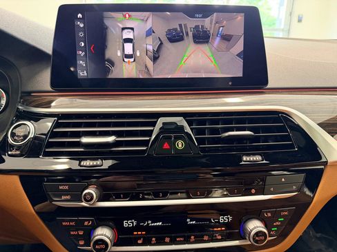 Used 2019 BMW 530i w/ Premium Package RWD image 34