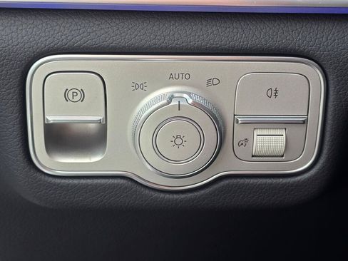 New 2026 Mercedes-Benz GLS 450 4MATIC image 39
