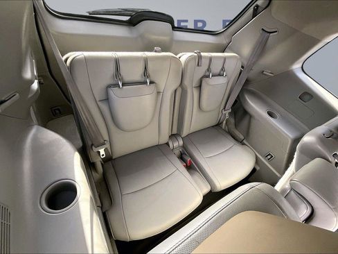 Used 2013 Toyota Highlander Limited image 26