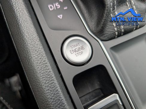 Used 2023 Volkswagen Atlas Cross Sport SE image 5