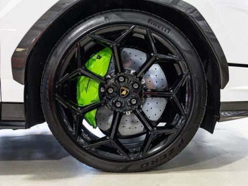 Used 2024 Lamborghini Urus Performante image 36