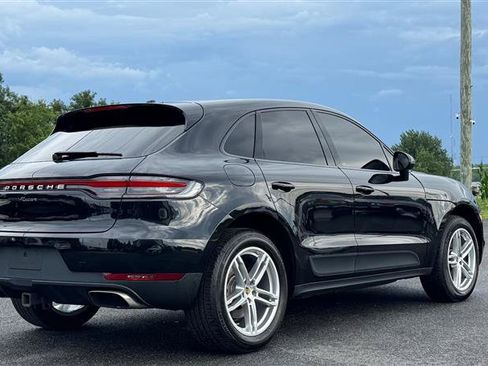 Used 2020 Porsche Macan w/ Premium Package Plus AWD/4WD image 7