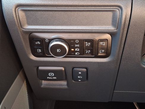 Used 2025 Ford F150 Lariat w/ Equipment Group 501A Mid AWD/4WD image 23