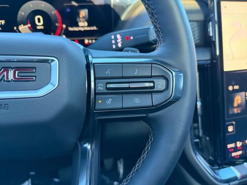 Used 2025 GMC Yukon AT4 w/ AT4 Premium Plus Package AWD/4WD image 16