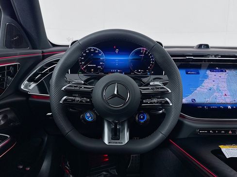 New 2026 Mercedes-Benz E 53 AMG e 4MATIC Sedan image 4