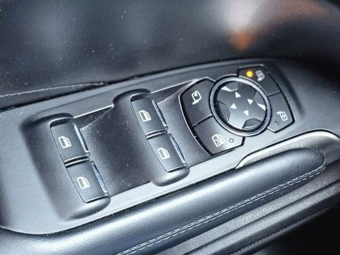 Used 2017 Lincoln MKC Reserve image 21