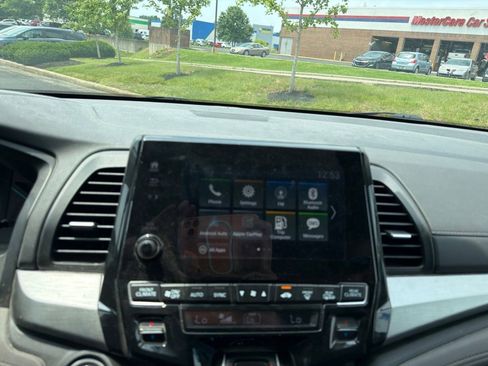 Used 2019 Honda Odyssey EX image 19