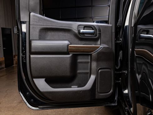 Used 2020 Chevrolet Silverado 1500 RST image 37