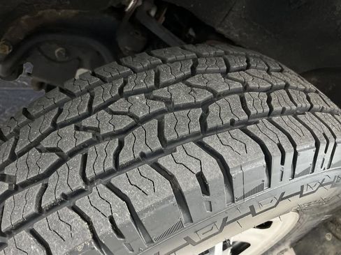 Used 2022 Chevrolet Silverado 3500 LT image 39