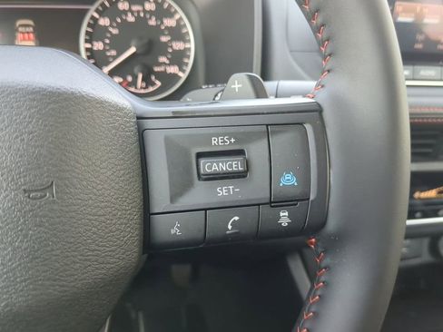 Certified 2025 Nissan Rogue SV AWD/4WD image 25