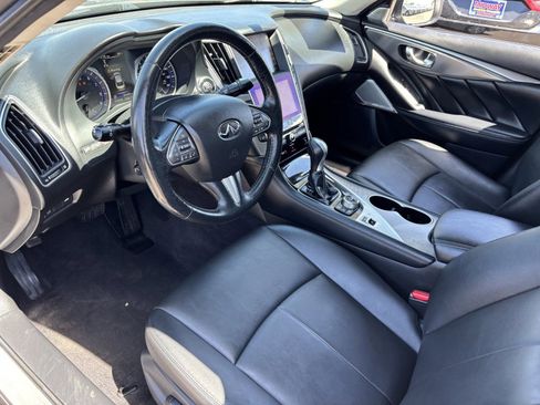 Used 2017 INFINITI Q50 3.0t Premium w/ Driver Assistance Package RWD image 20