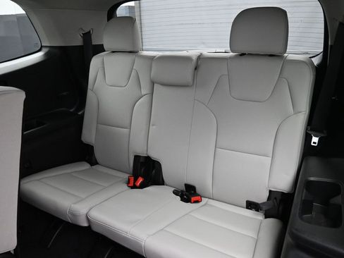 Used 2023 Kia Telluride EX image 34