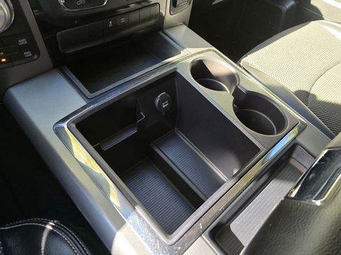 Used 2013 RAM 1500 Sport image 32