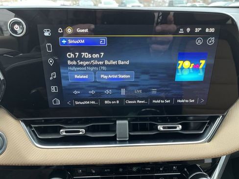 New 2026 Chevrolet Equinox ACTIV w/ Convenience Package III image 13