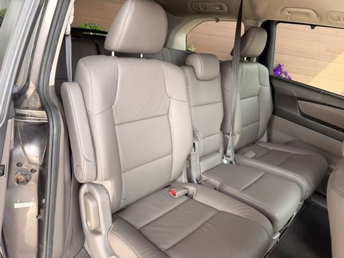 Used 2013 Honda Odyssey EX-L image 16