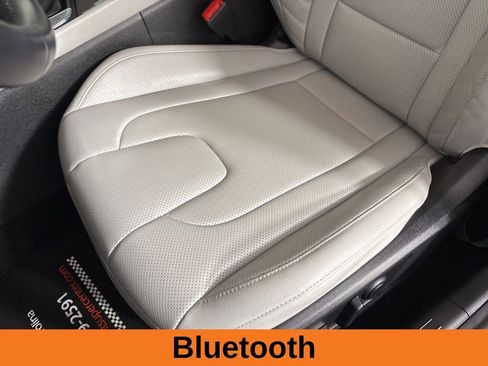 Used 2025 Hyundai Elantra Limited FWD image 11